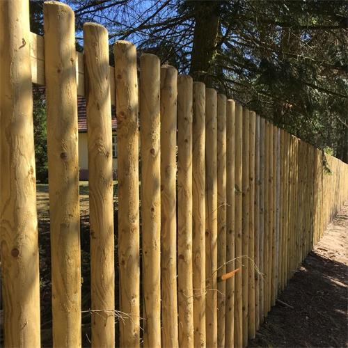 Palisáda dřevěná, impregnovaná, průměr 10 cm - délka 3 m Palisáda dřevěná, impregnovaná